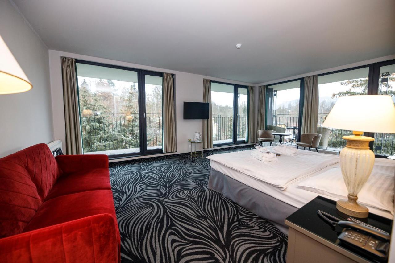 Parkhotel Carlsbad Inn Dalovice Eksteriør billede